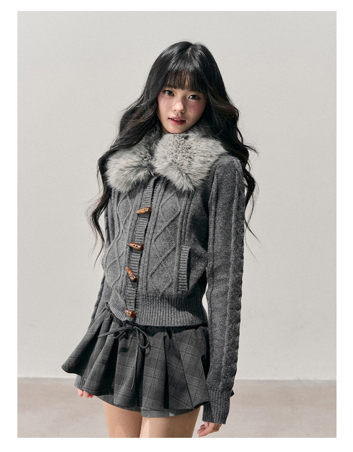 ShaoYeYan Aomalm She Turns Into Mist Cable Knit Toggle Sweater