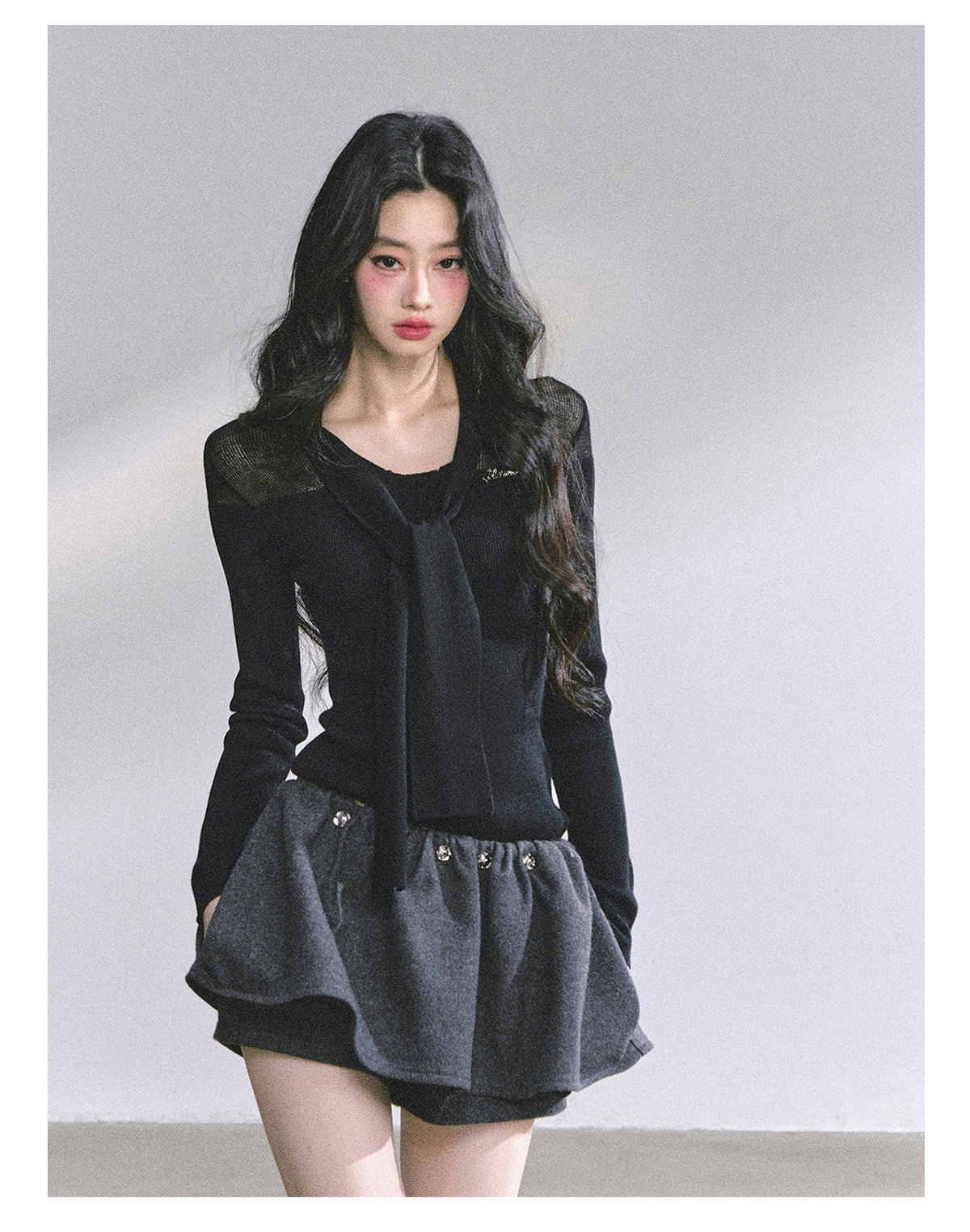 SHAOYEYAN Black Knitted Long Sleeve T-Shirt