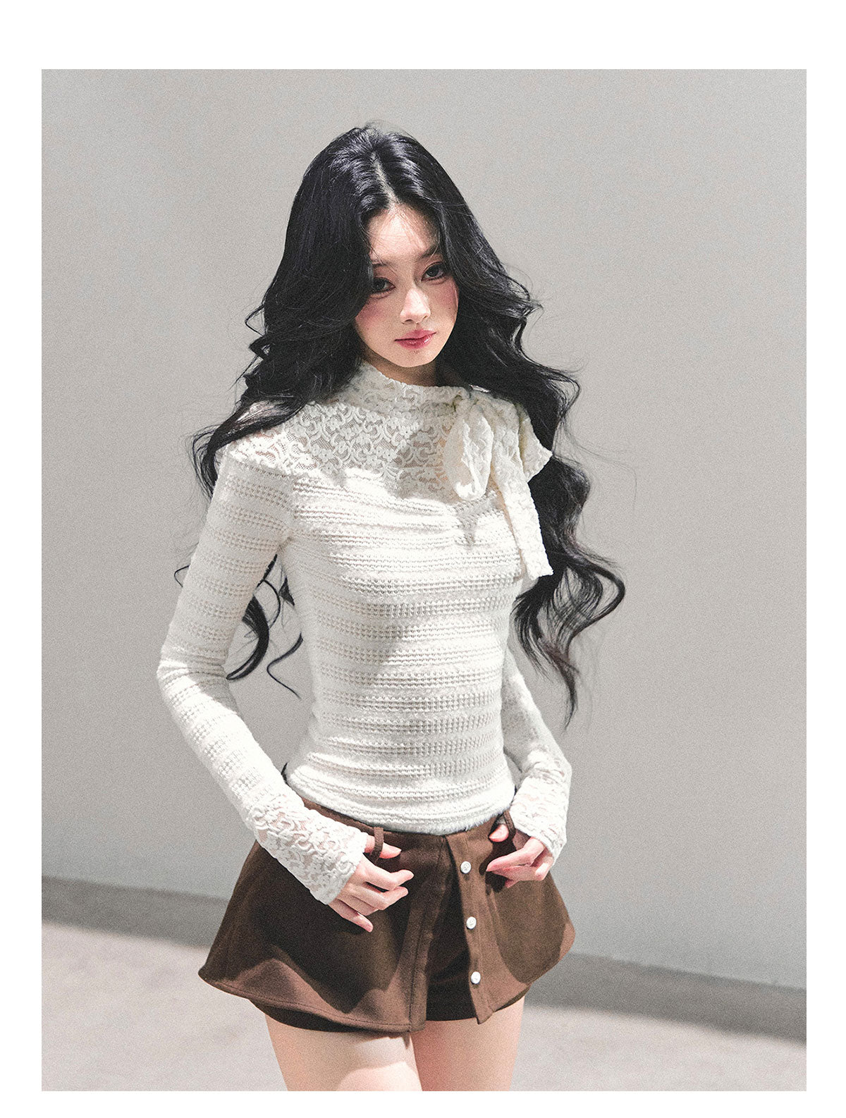 ShaoYeYan Black & White Long Sleeve Lace T-Shirt