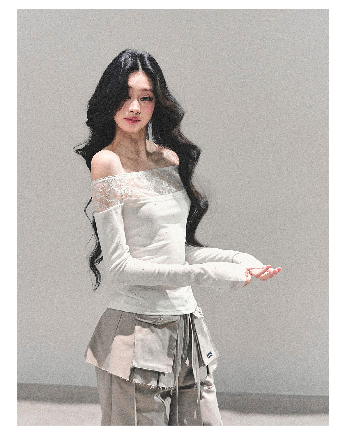 ShaoYeYan Blank Warmth Off-Shoulder Long Sleeve T-Shirt