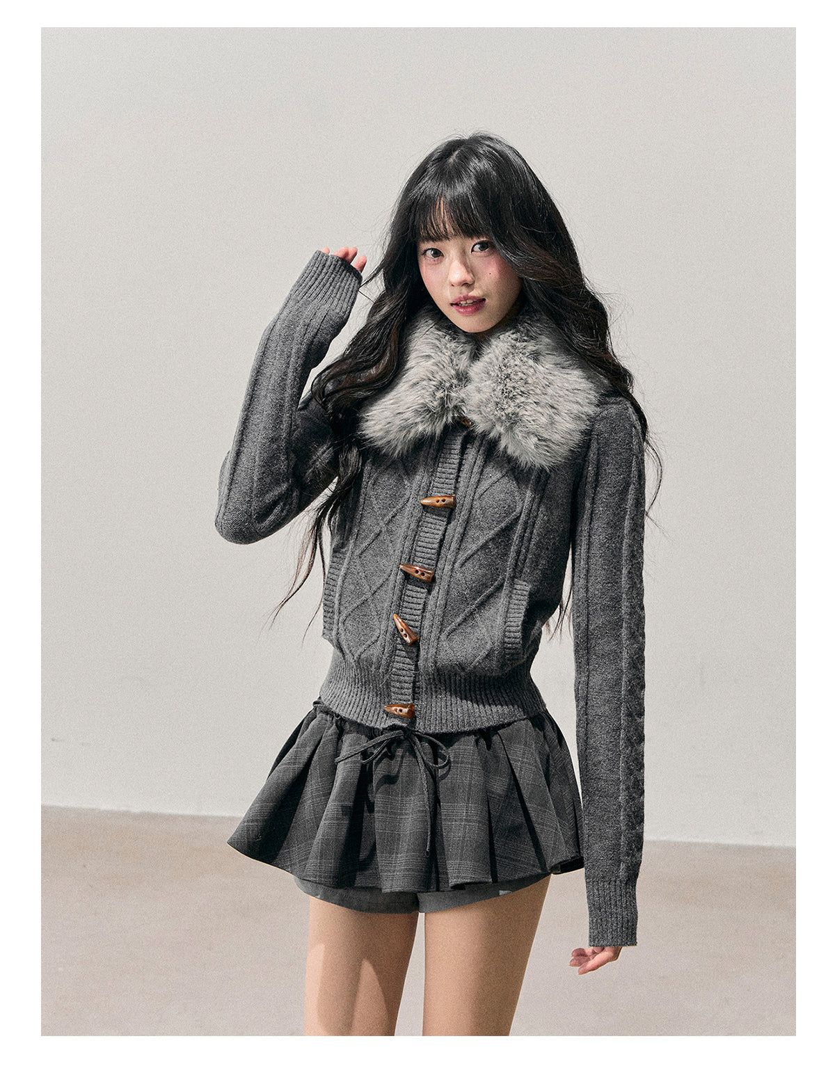 ShaoYeYan Aomalm She Turns Into Mist Cable Knit Toggle Sweater