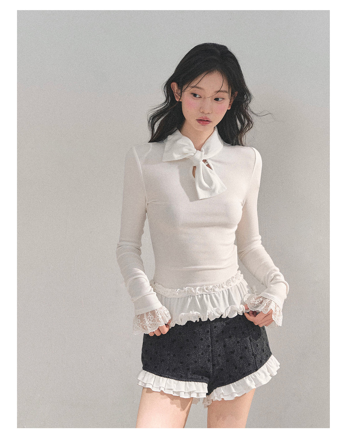 ShaoYeYan She Shatters Moonlight Ruffle Lace T-Shirt