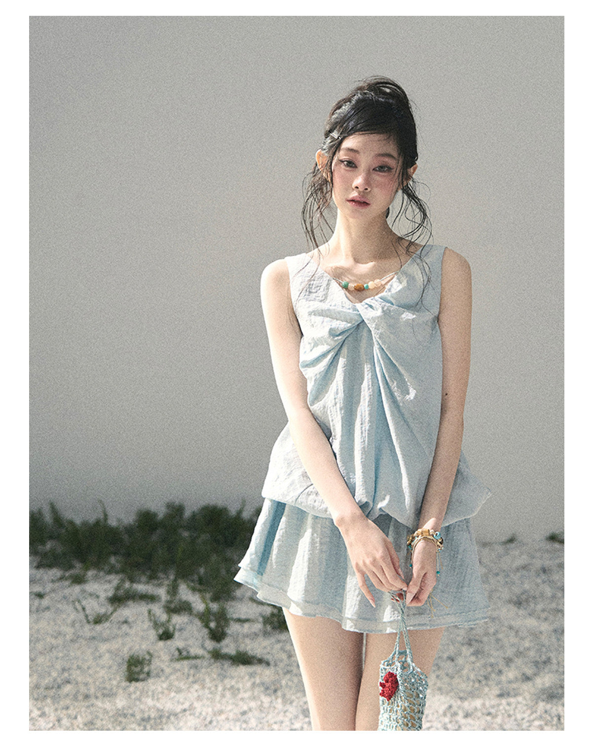 ShaoYeYan Aomalm Grass Blades Curl Softly French V-Neck Twist Dress