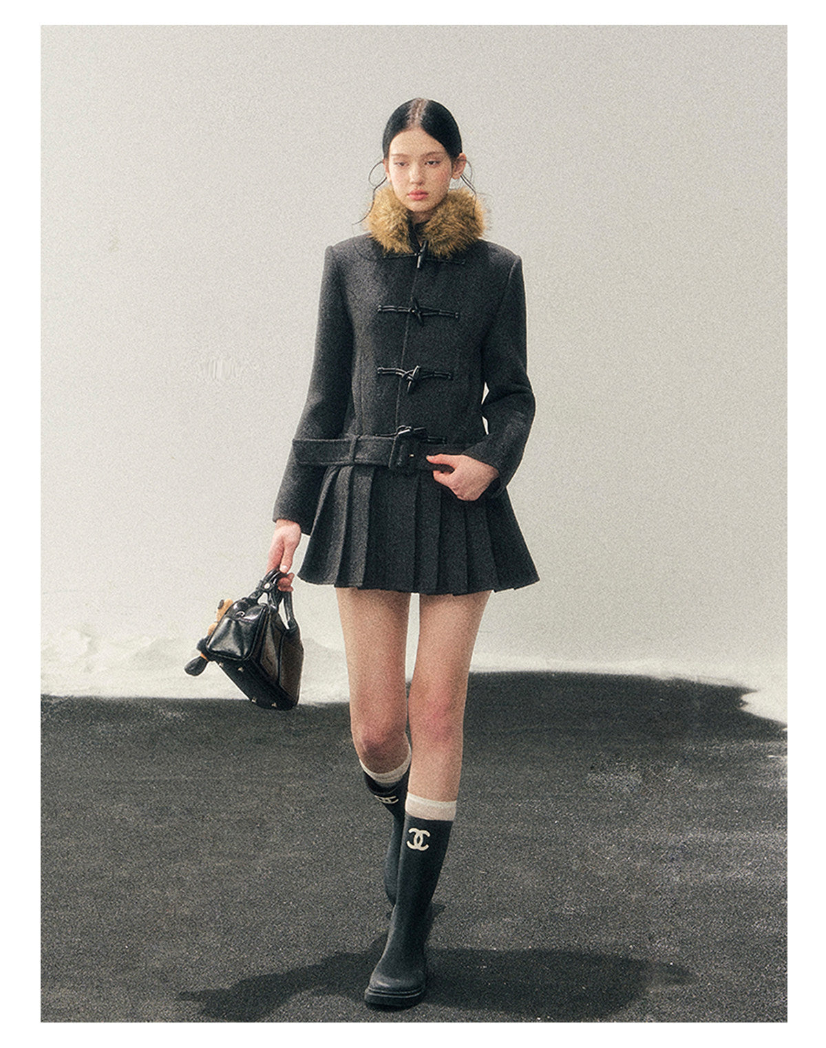 ShaoYeYan Aomalm Winter's Whisper Toggle Wool Coat