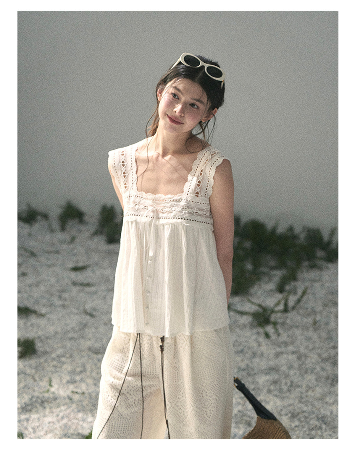 ShaoYeYan Aomalm Summer Light Through Gauze French Square Neck Lace Blouse