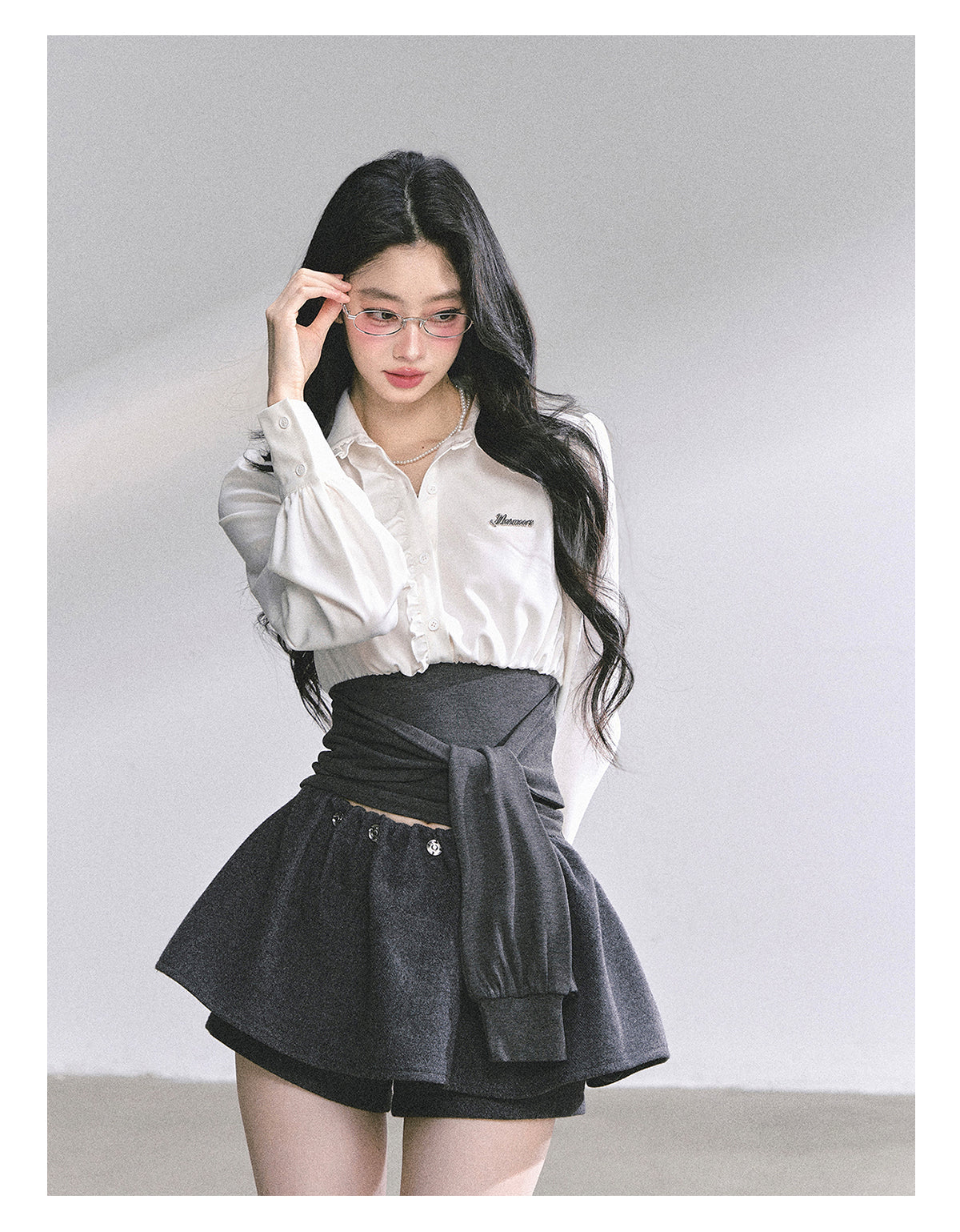 SHAOYEYAN French Inspired Ruffle Sleeve Blouse