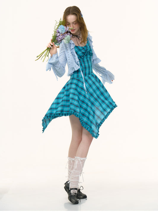 ziziFei Retro Plunge Neckline Dress
