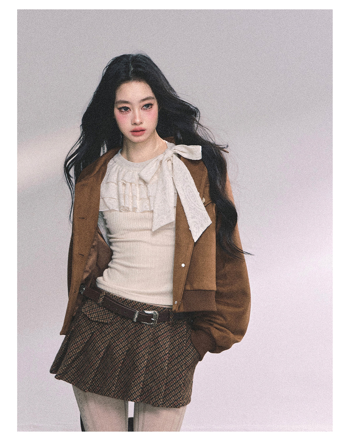 ShaoYeYan White Moonlight Fake Two-Layer French Lace Trim T-Shirt