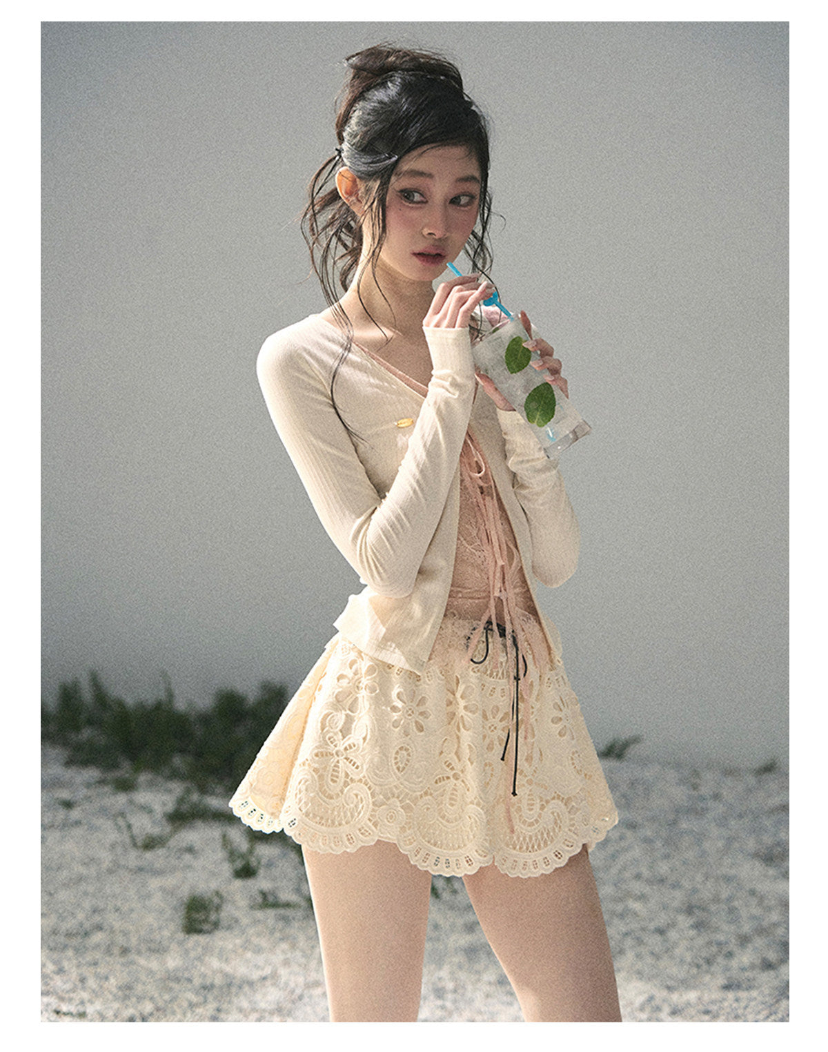 ShaoYeYan Aomalm Dreams Born in Cracks Fake Two-Layer Korean Lace Top