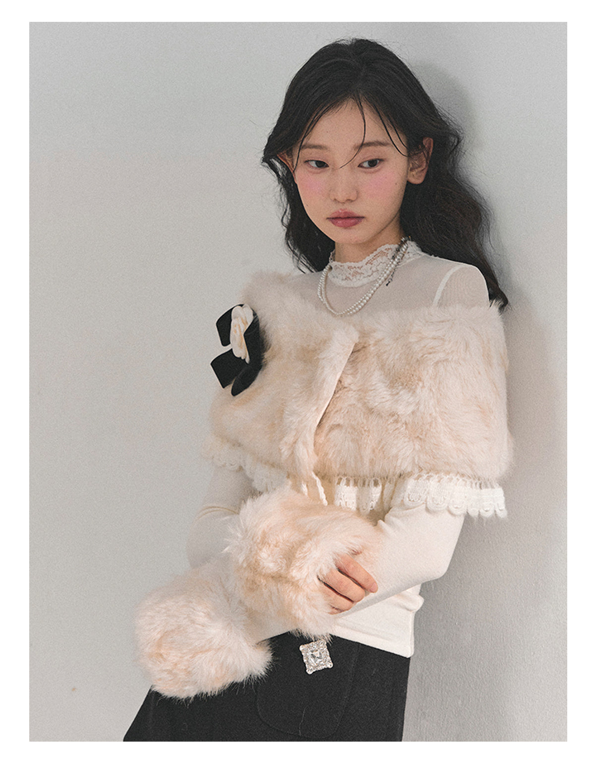 ShaoYeYan Aomalm Melting Snow Whispers Plush Cape Top