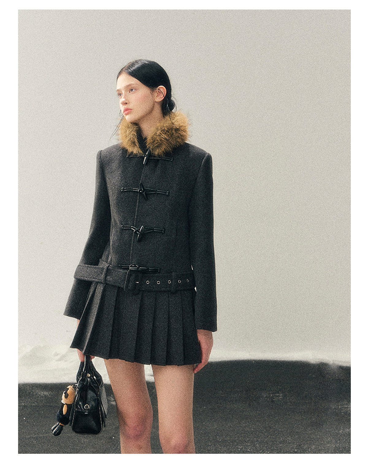 ShaoYeYan Aomalm Winter's Whisper Toggle Wool Coat