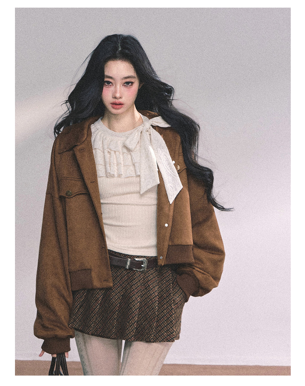 ShaoYeYan White Moonlight Fake Two-Layer French Lace Trim T-Shirt