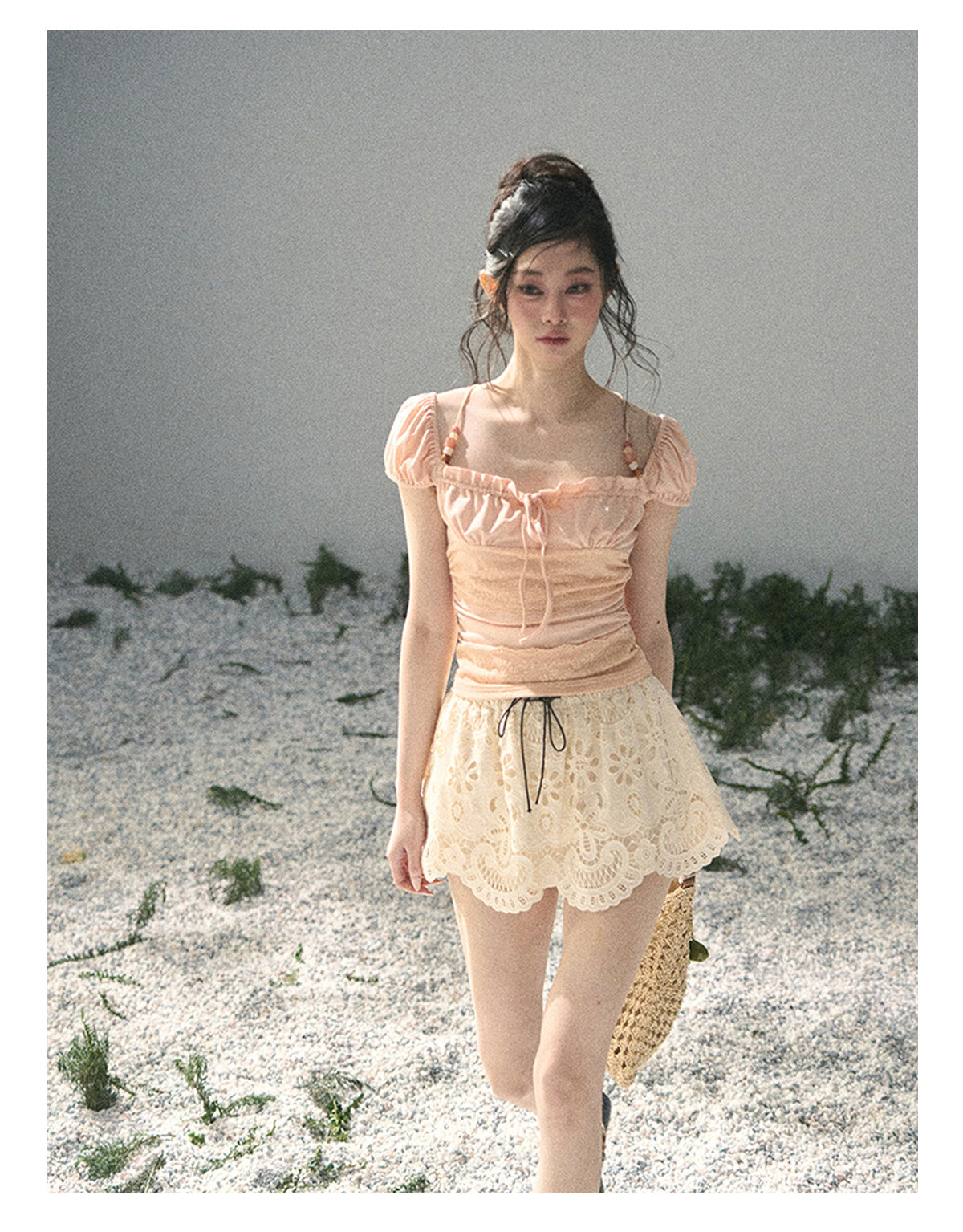 ShaoYeYan Aomalm Dreamlike Reality French Bubble Sleeve Lace Top
