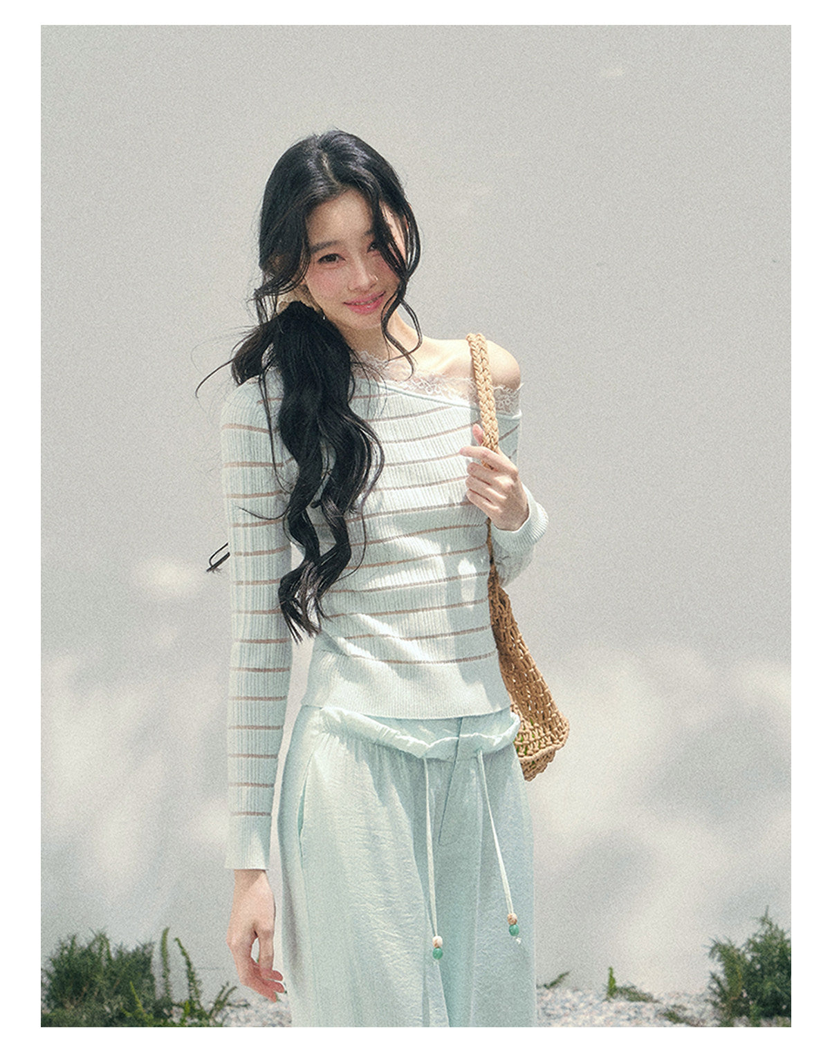ShaoYeYan Aomalm Gentle Glance Knit Lace Top