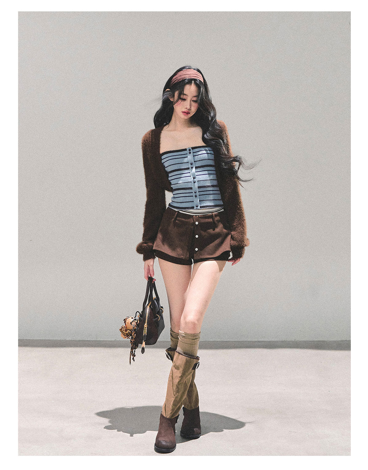 ShaoYeYan Untitled Blue Off-Shoulder Striped T-Shirt