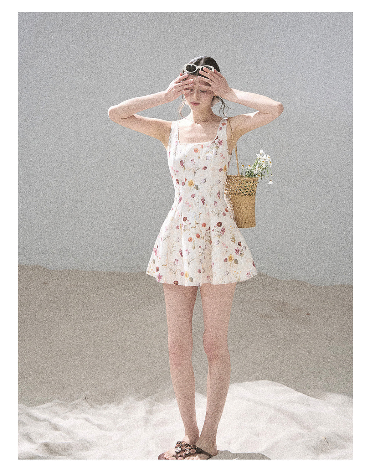 ShaoYeYan Aomalm Chamomile Summer French Lace Floral Strap Dress