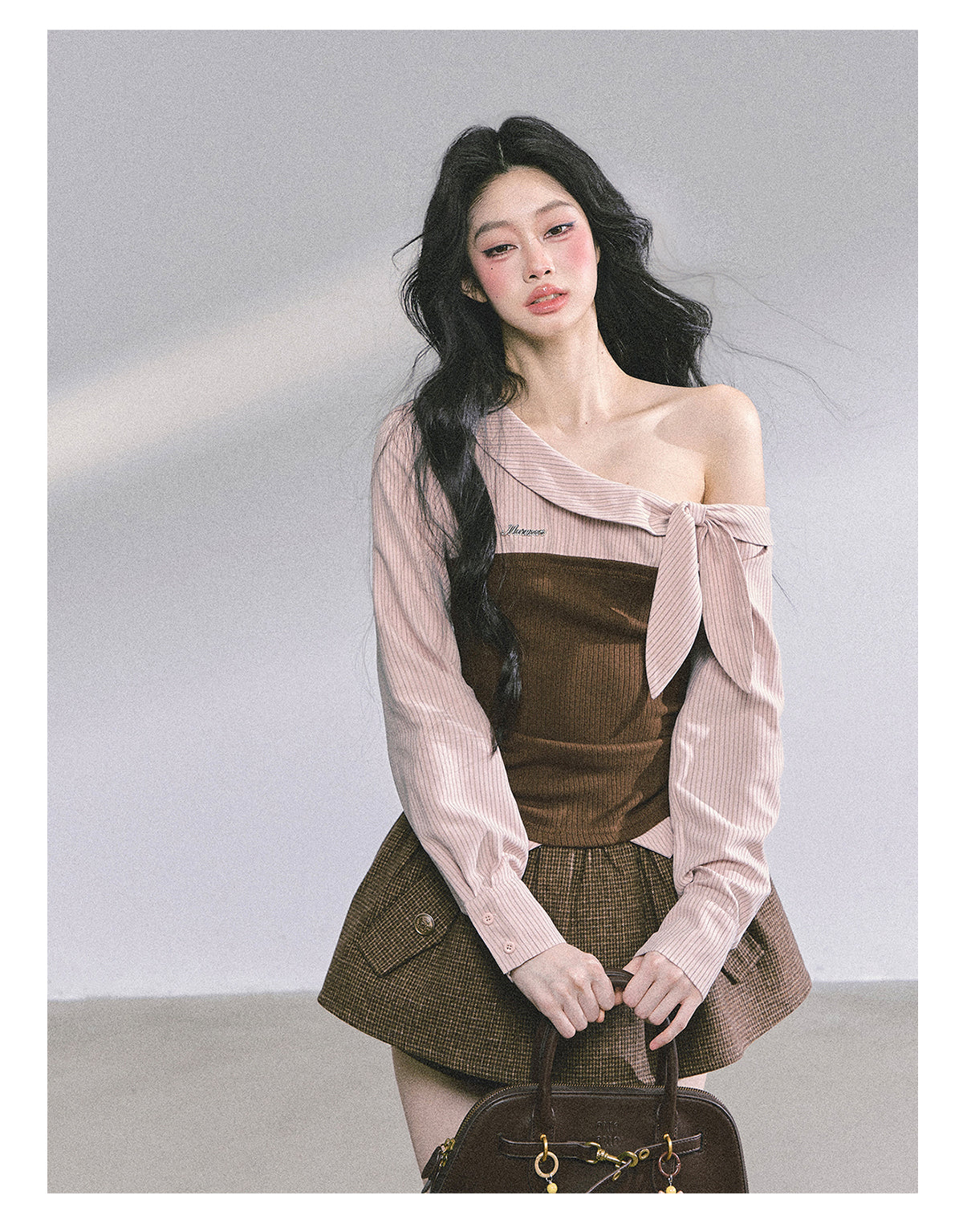ShaoYeYan Fake Two-Piece Off-Shoulder Plaid T-Shirt