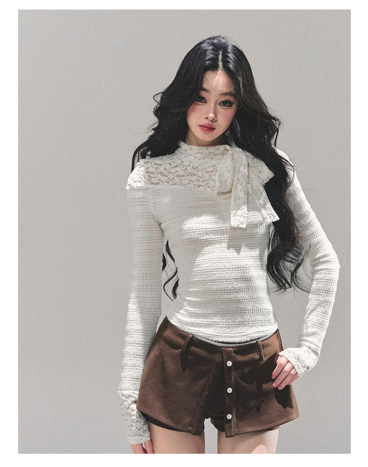 ShaoYeYan Black & White Long Sleeve Lace T-Shirt