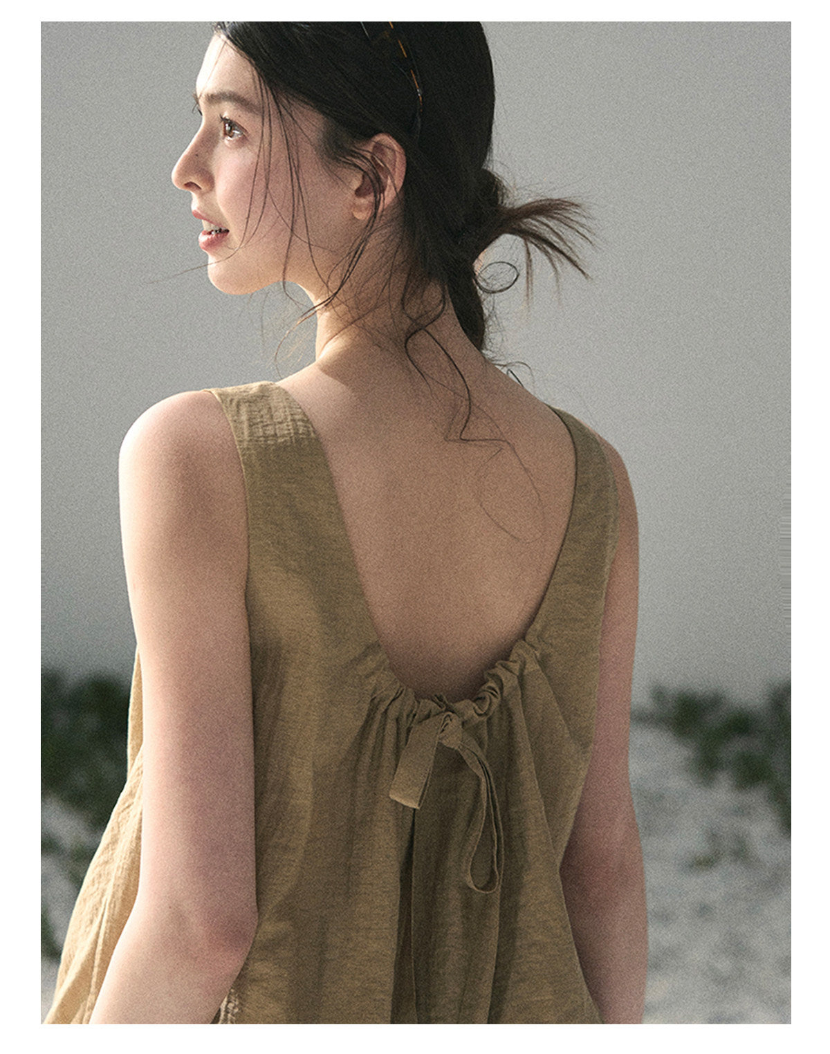 ShaoYeYan Aomalm Grass Blades Curl Softly French V-Neck Twist Dress