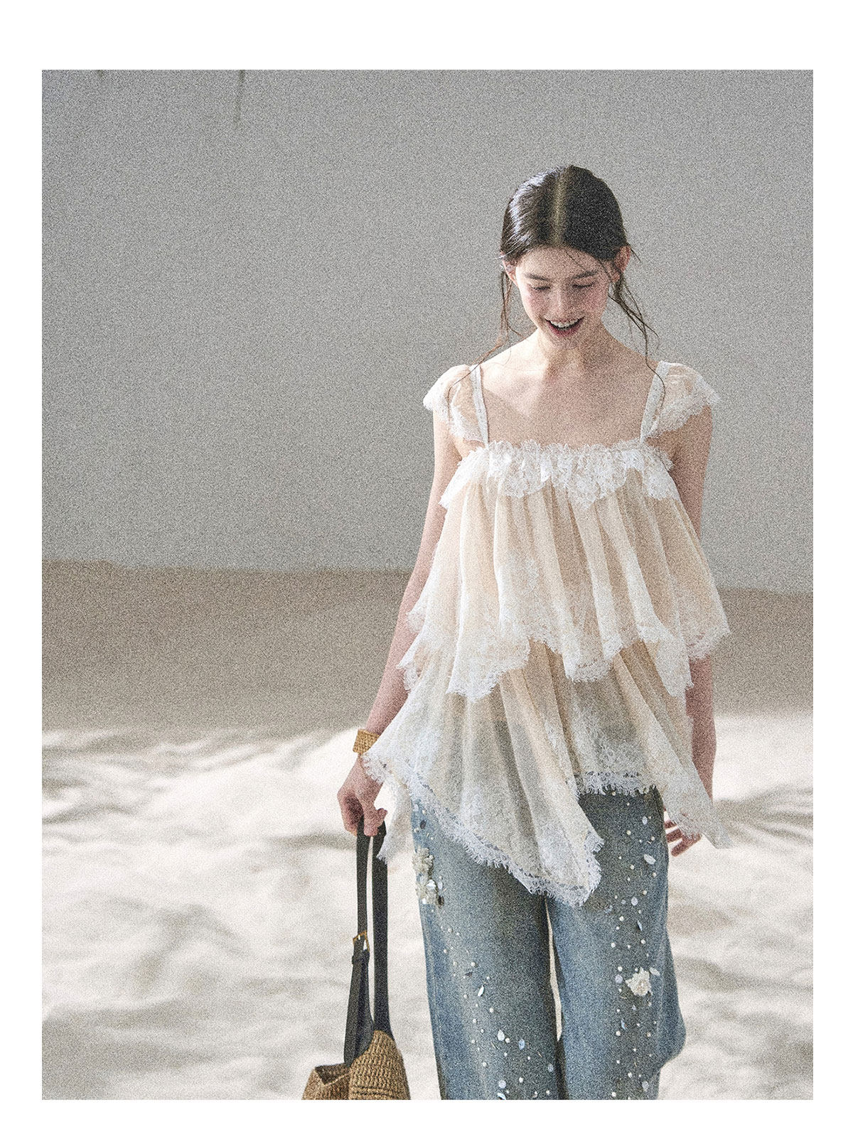 ShaoYeYan Aomalm Freedom of the Sea Breeze Asymmetric French Lace Mesh Top