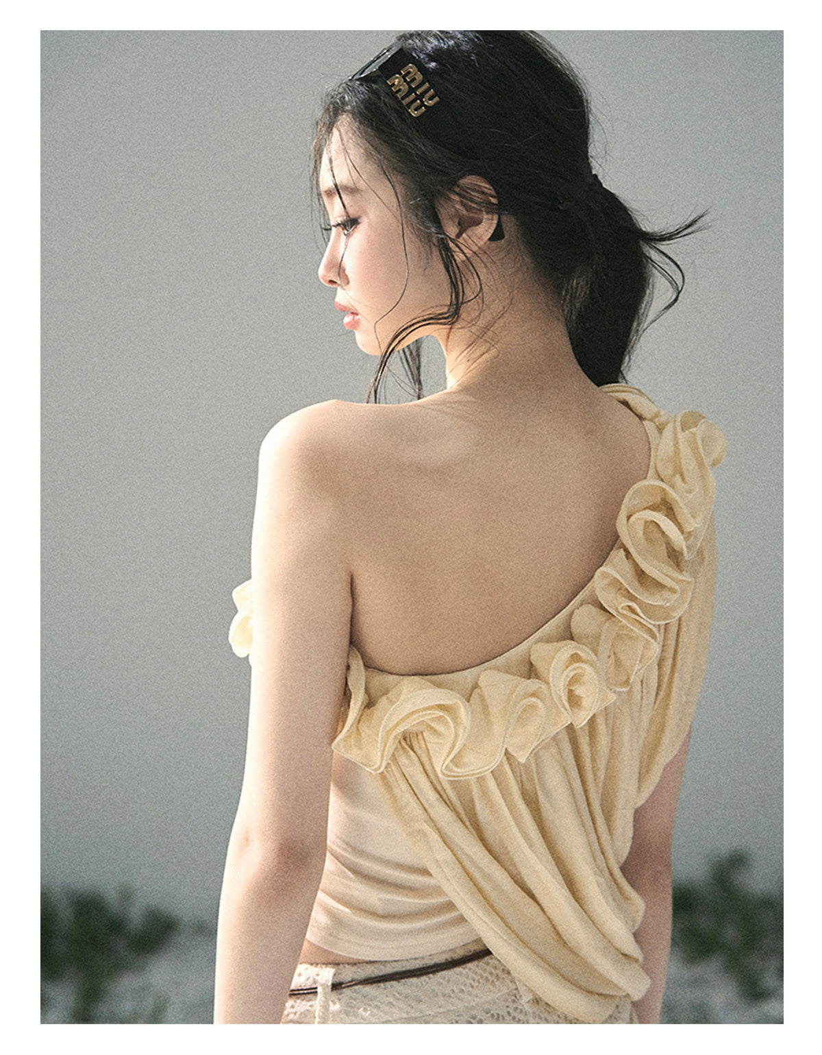 ShaoYeYan Aomalm Late Spring Where Flowers Fall French Off-Shoulder Ruffle Top