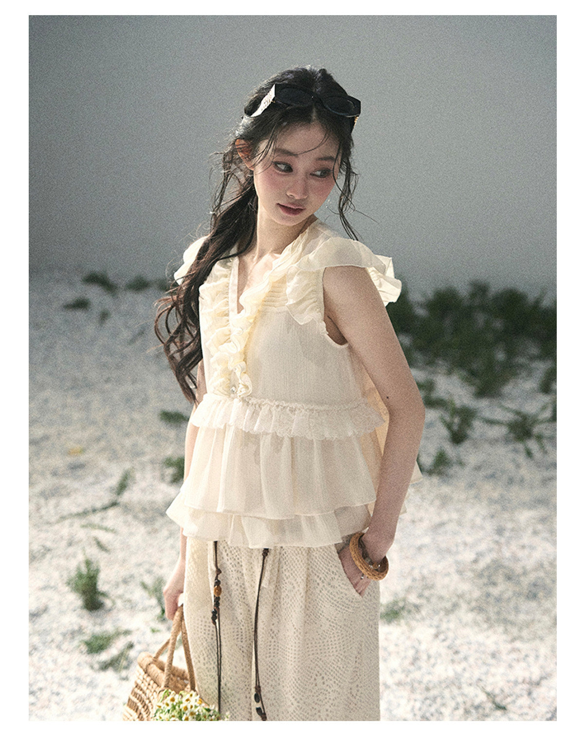 ShaoYeYan Aomalm Sunlight Falls on Heart French Ruffle Lace Blouse