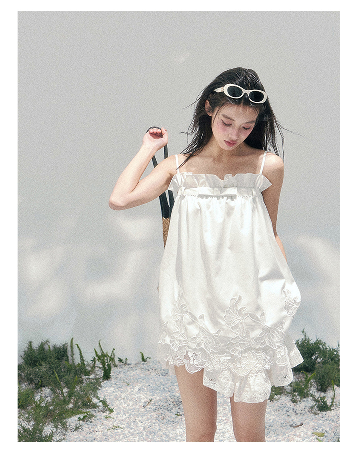 ShaoYeYan Aomalm Summer Like a Bouquet Off-Shoulder French Lace Cami