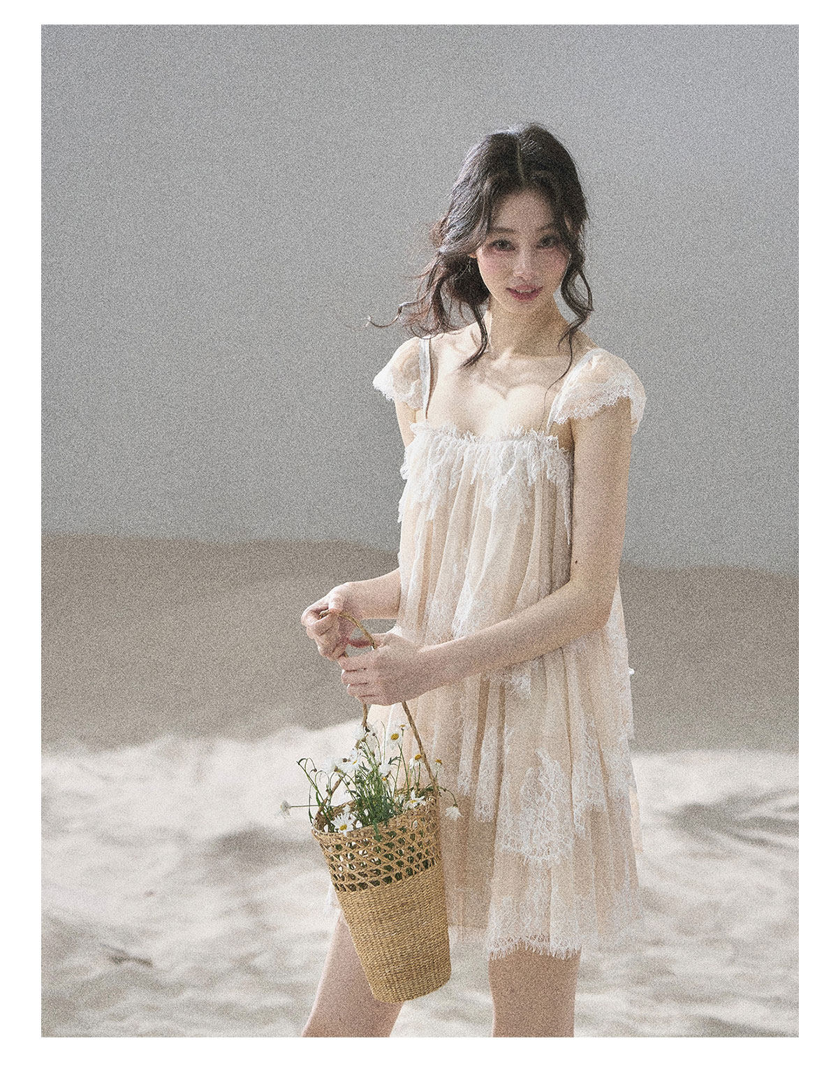 ShaoYeYan Aomalm Freedom of the Sea Breeze Asymmetric French Lace Mesh Top