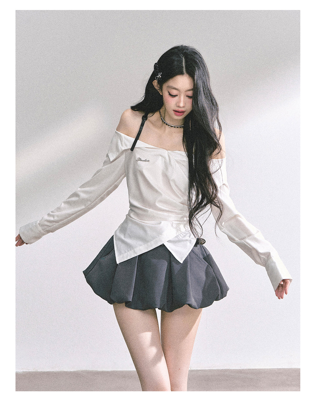 SHAOYEYAN London Story Off-Shoulder Plaid Shirt