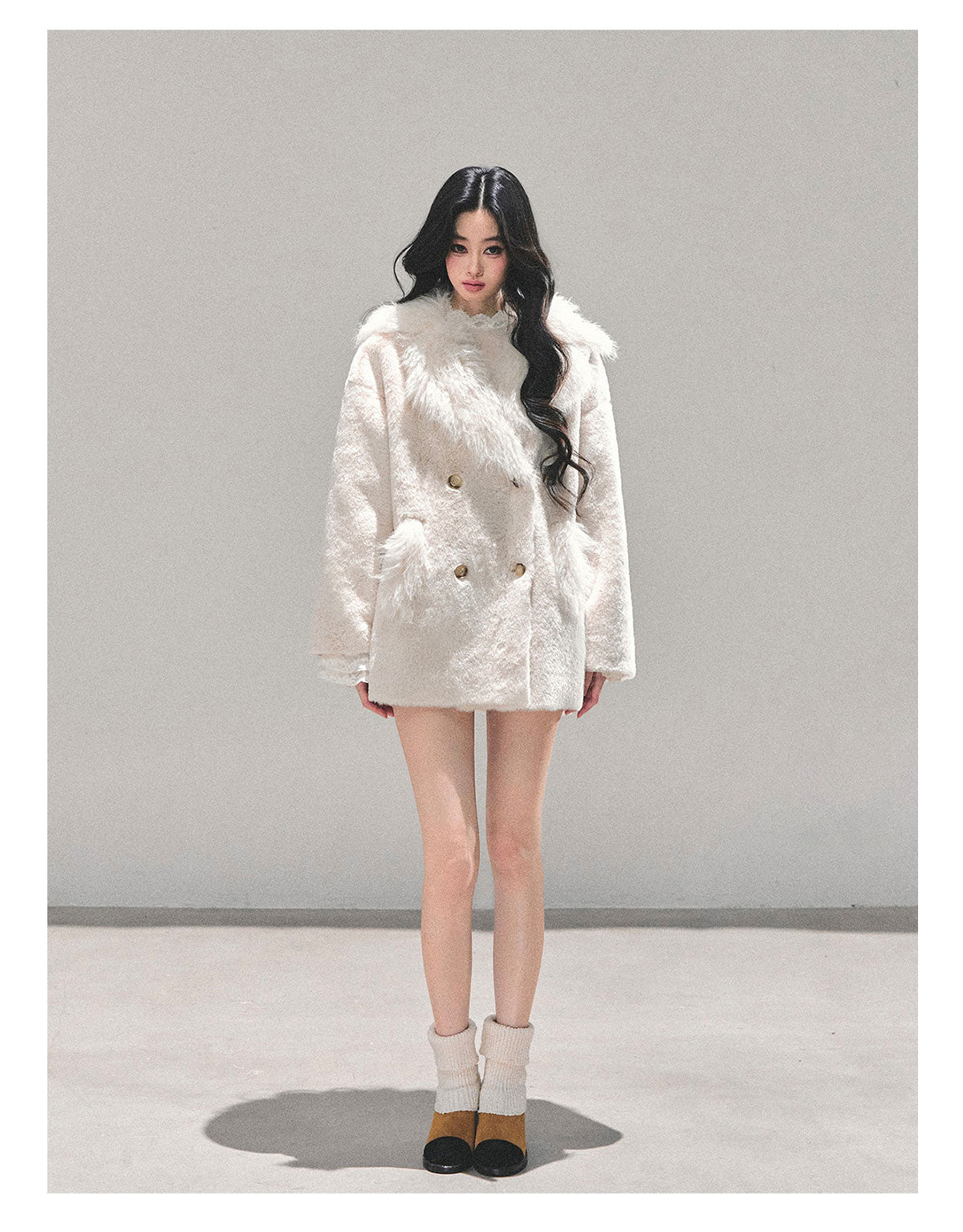 ShaoYeYan She Walks Into Void Fur-Trimmed Coat