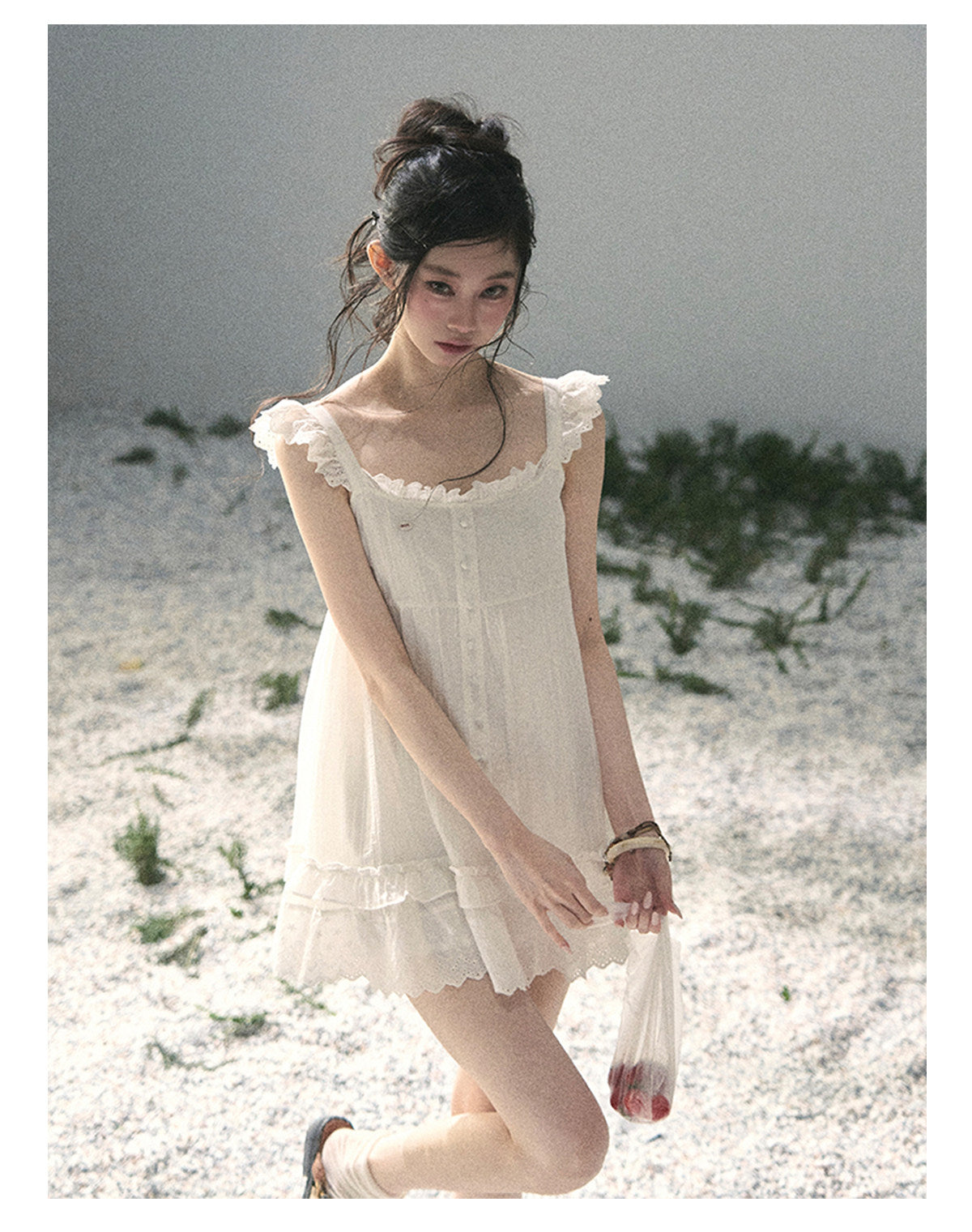 ShaoYeYan Aomalm Fragments of Light Adorn the Hem French Butterfly Sleeve Lace Dress
