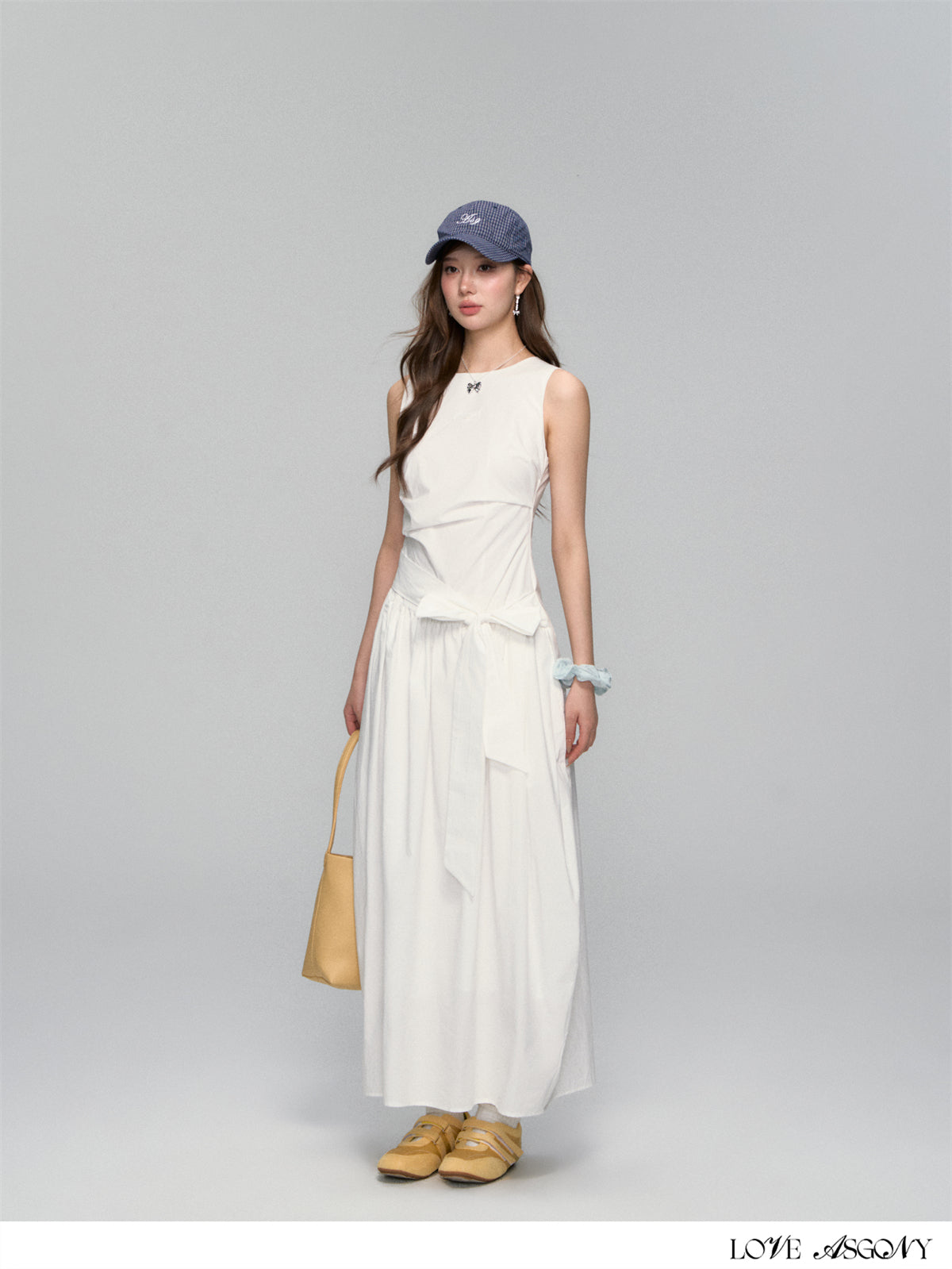 AsGony Minimalist Sleeveless Tie-Front Dress