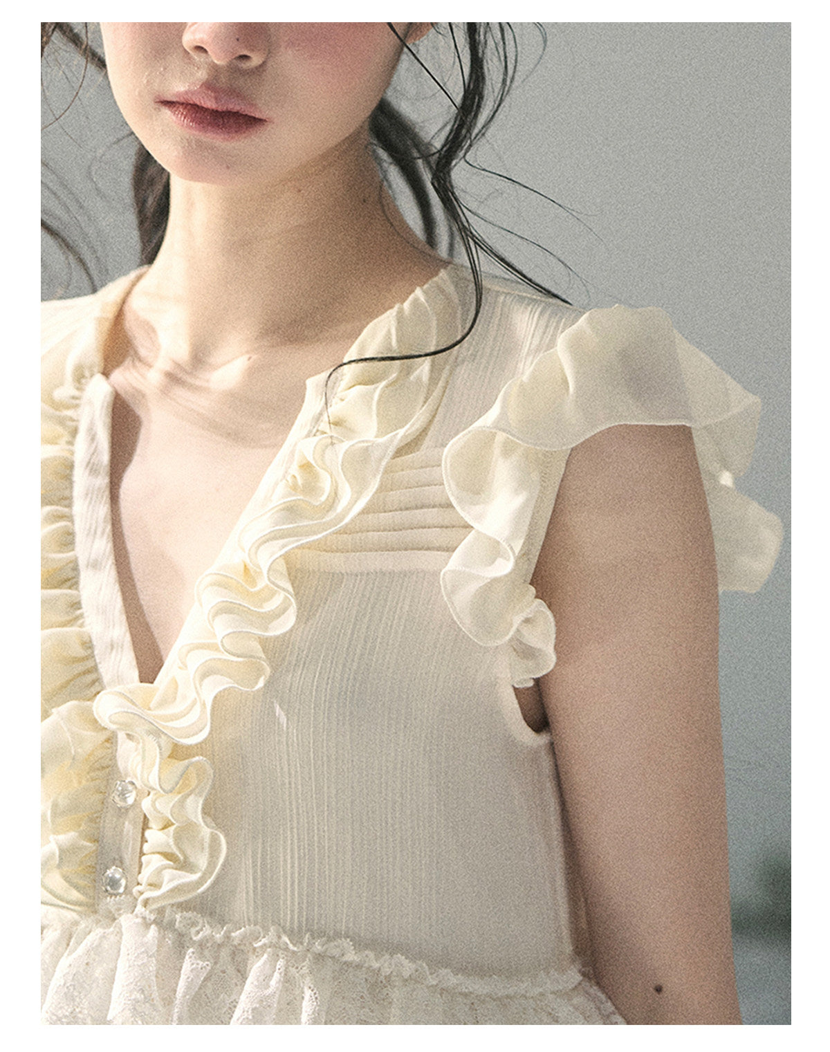 ShaoYeYan Aomalm Sunlight Falls on Heart French Ruffle Lace Blouse