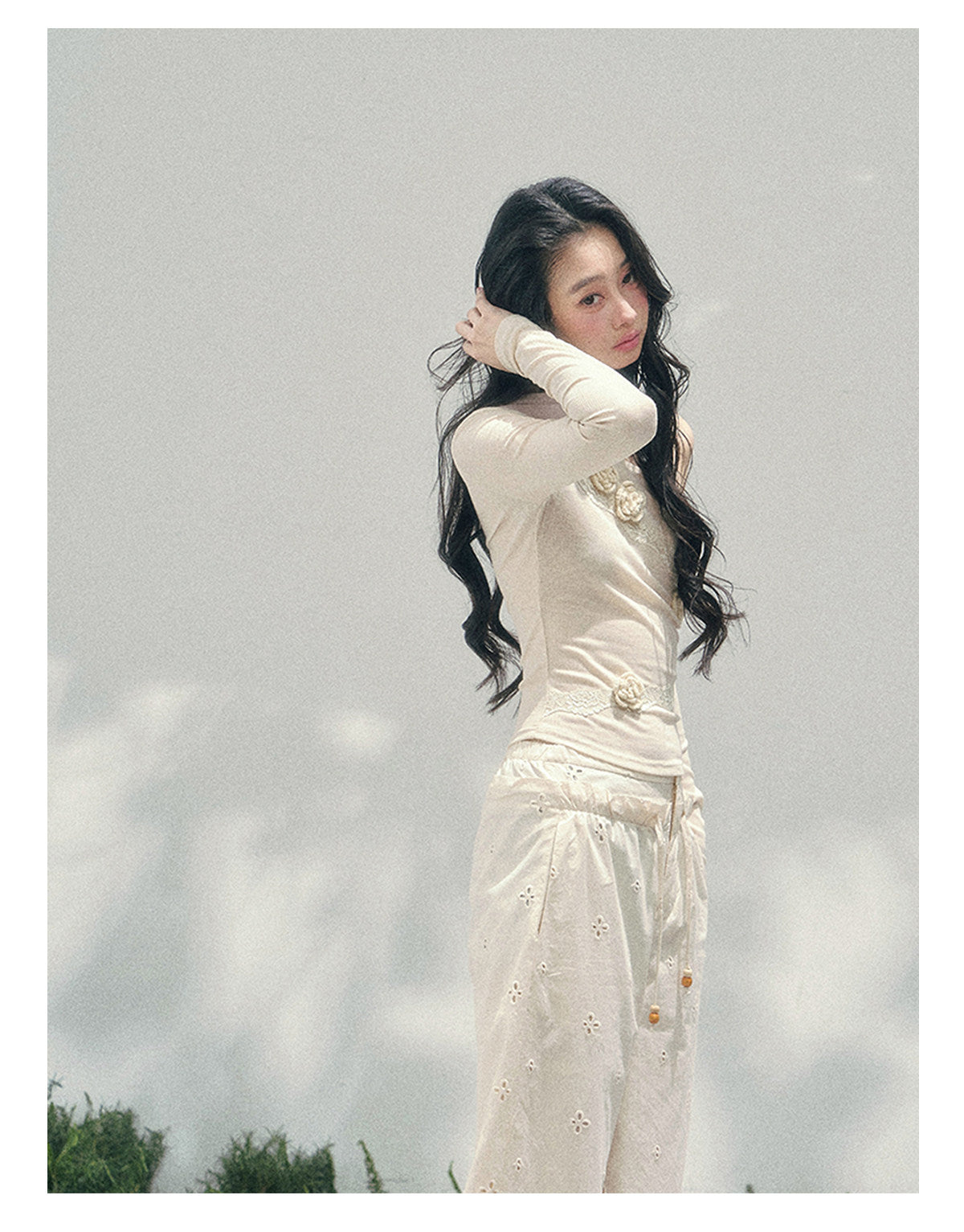 ShaoYeYan Aomalm Rose's Whisper 3D Floral Off-Shoulder Tee
